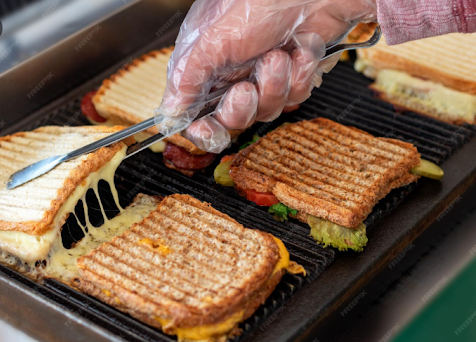 Commercial sandwich griller
