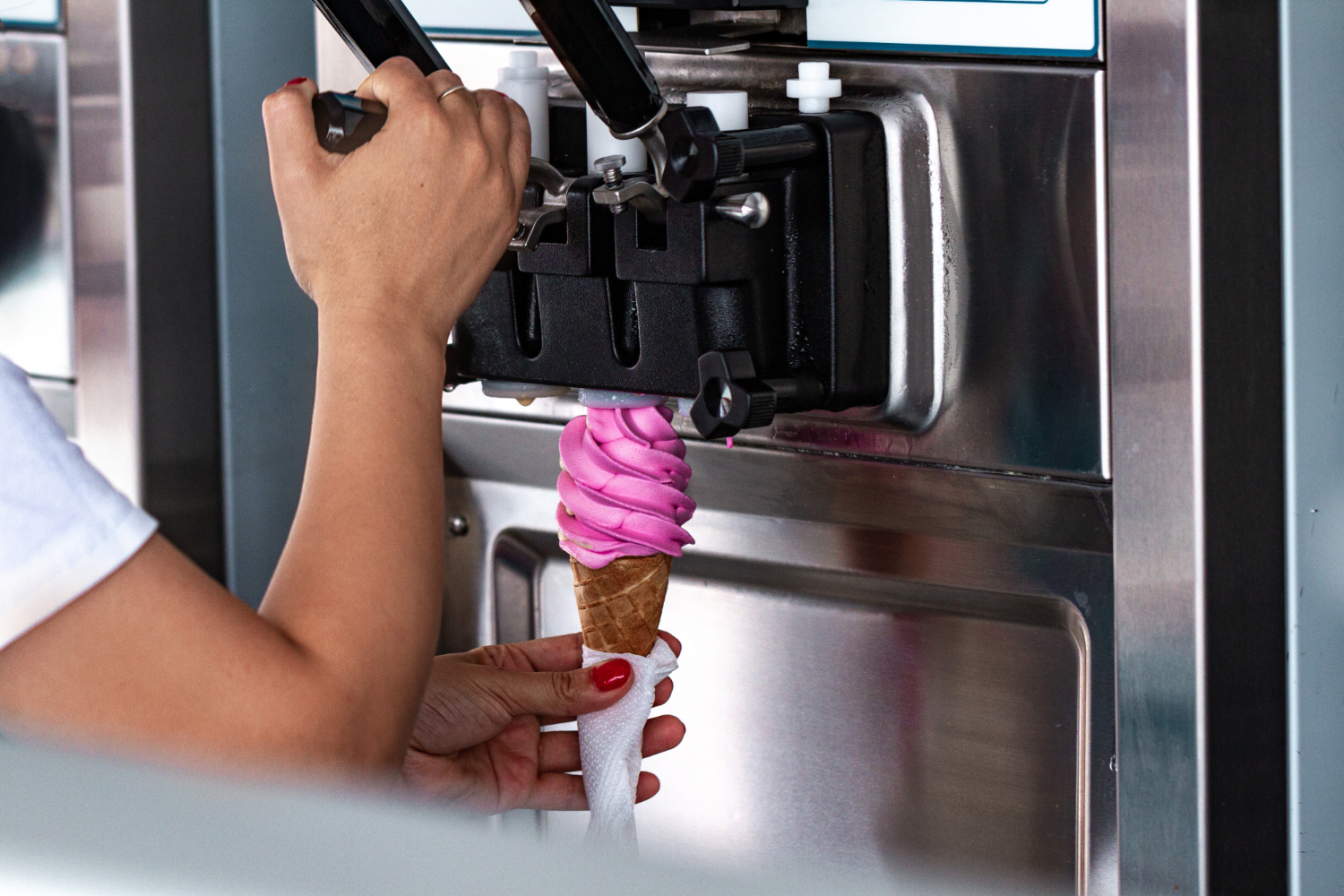 Ice-cream maker machine